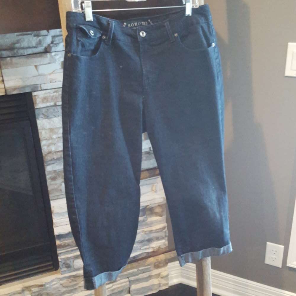 Sonoma Jean Capris